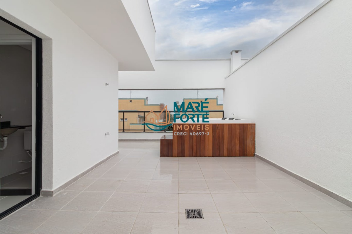 Cobertura recém entregue com 106m² e 3 vagas de garagem!