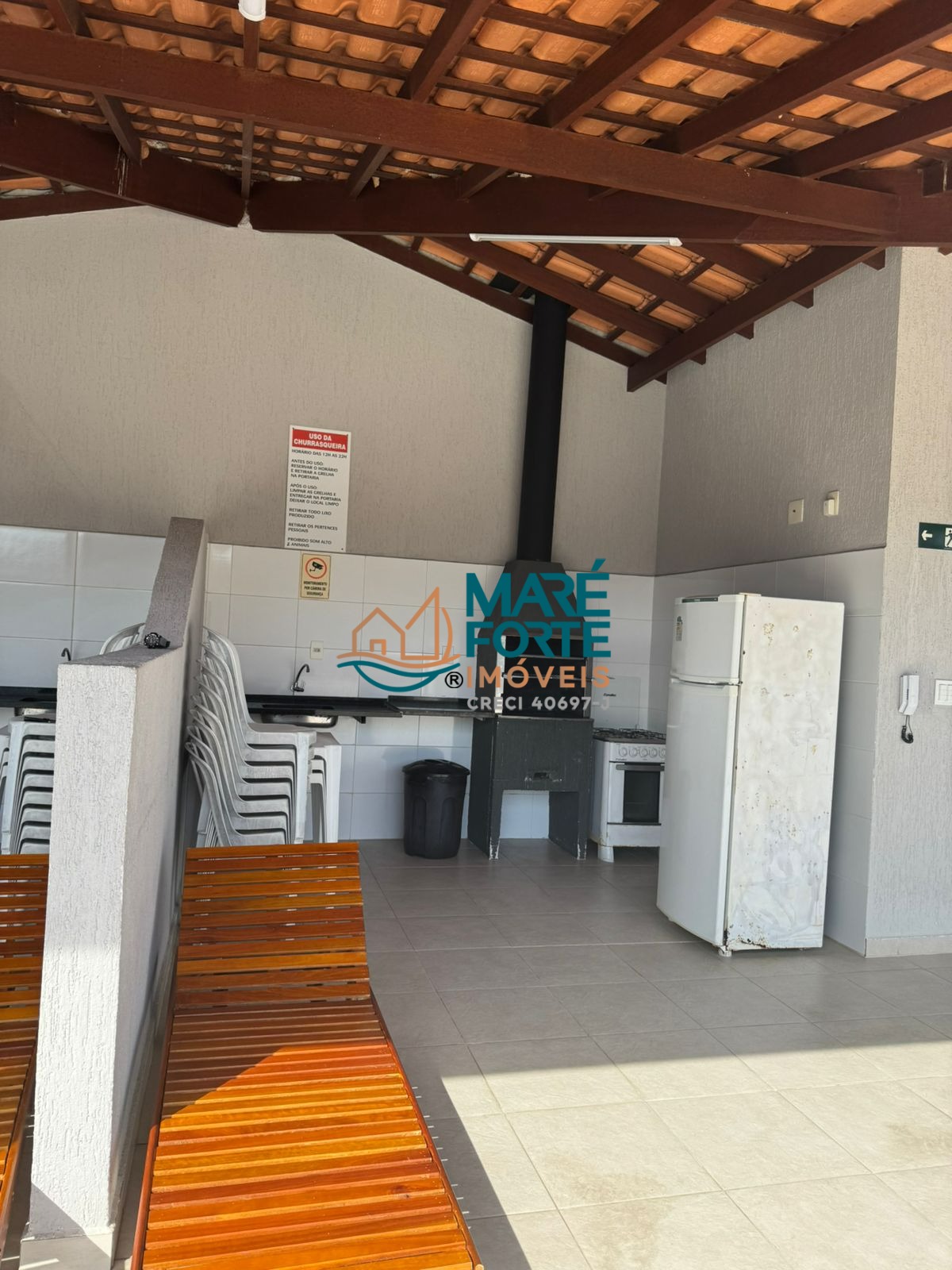 Apartamento todo mobiliado 600 metros da orla do Itaguá
