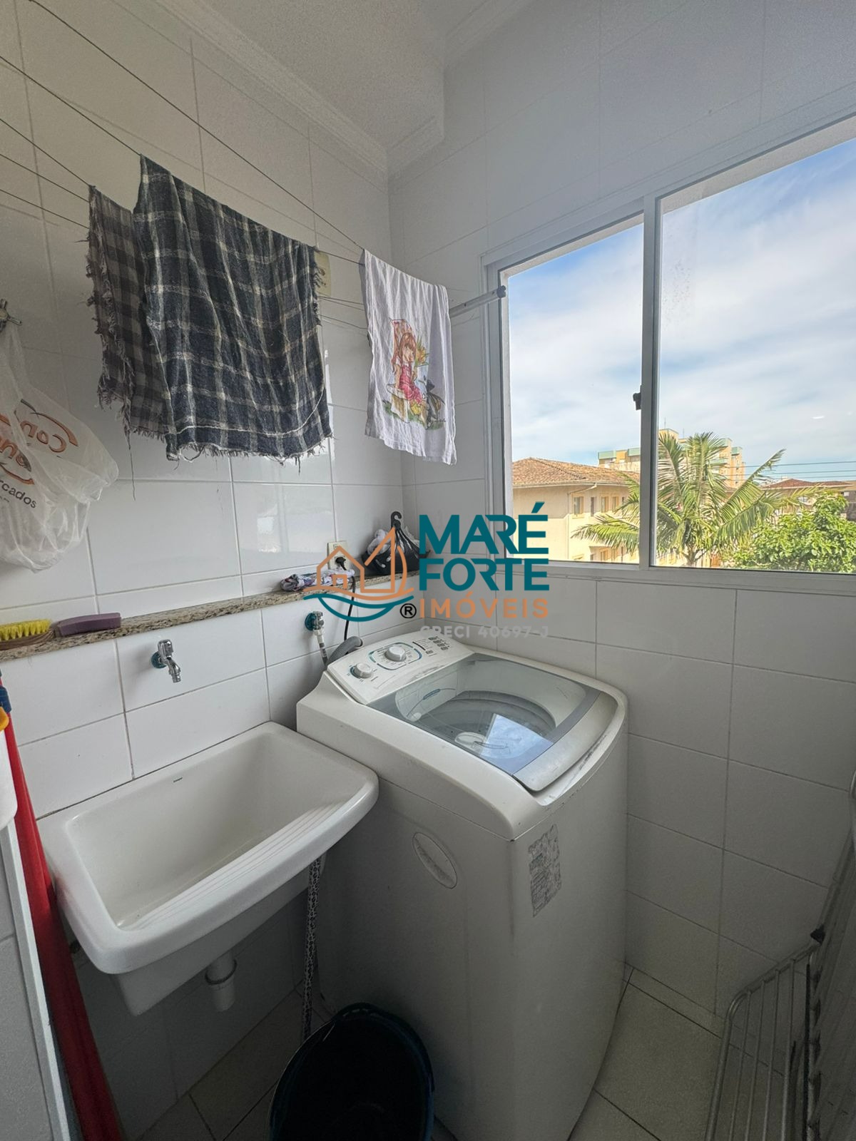 Apartamento todo mobiliado 600 metros da orla do Itaguá