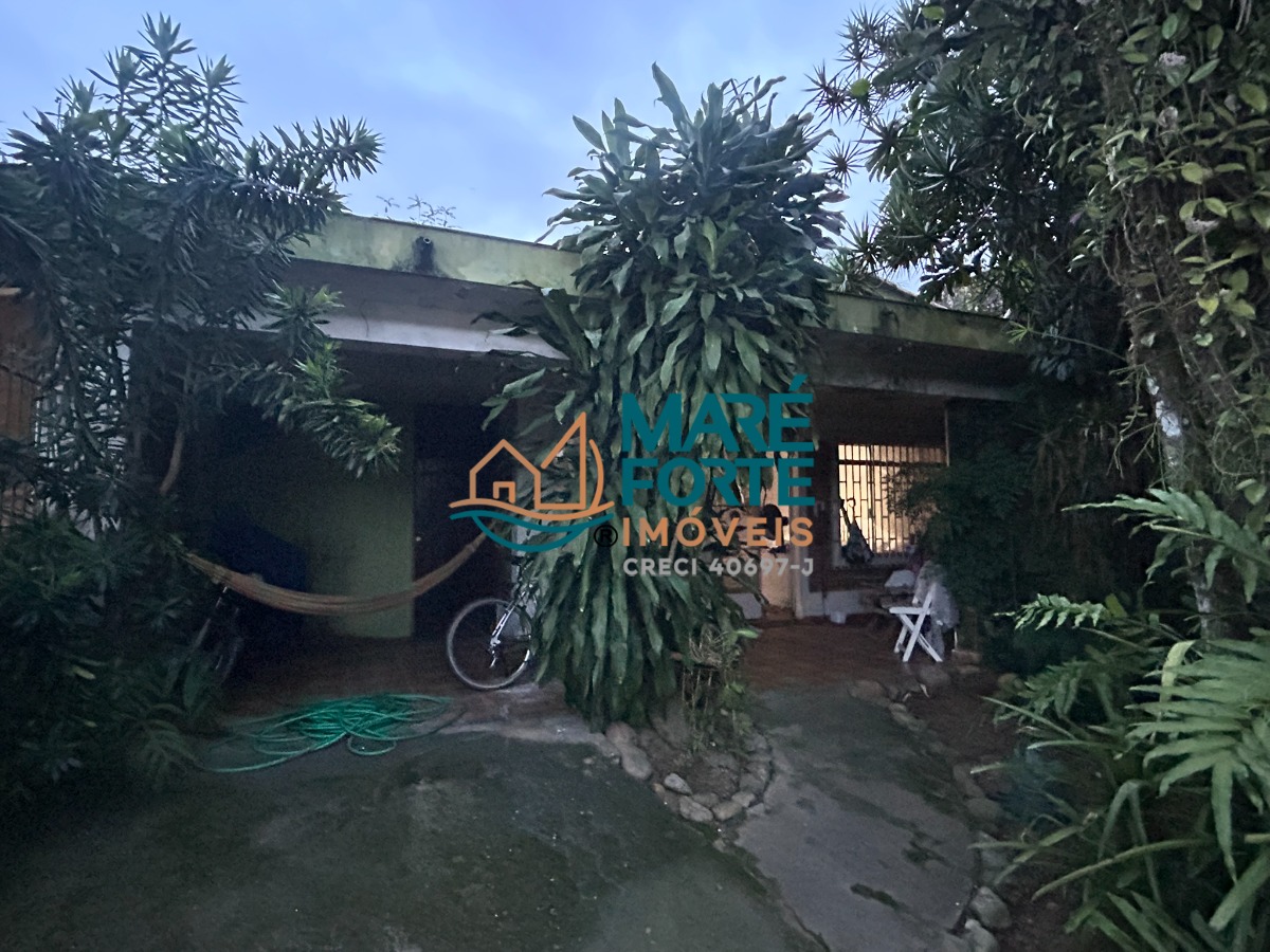 Casa, 4 quartos, 270 m² - Foto 1